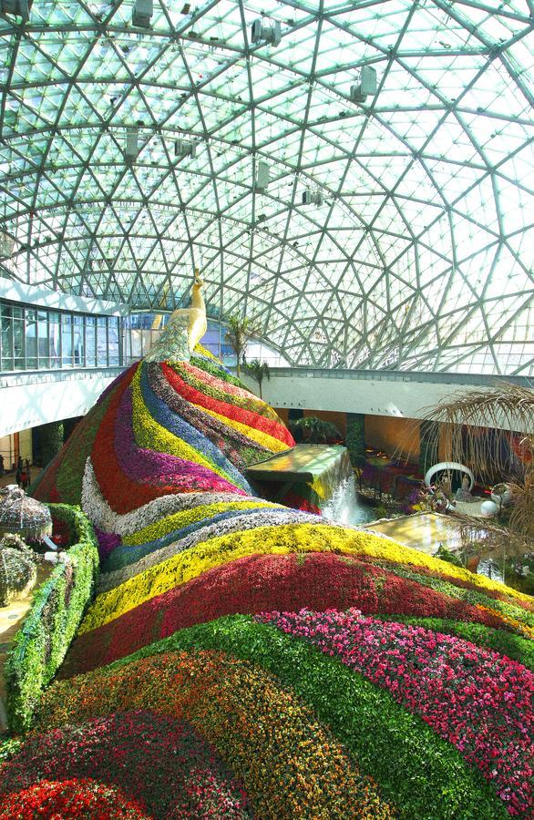Howard Johnson Flower City Hotel Kunming Exteriör bild