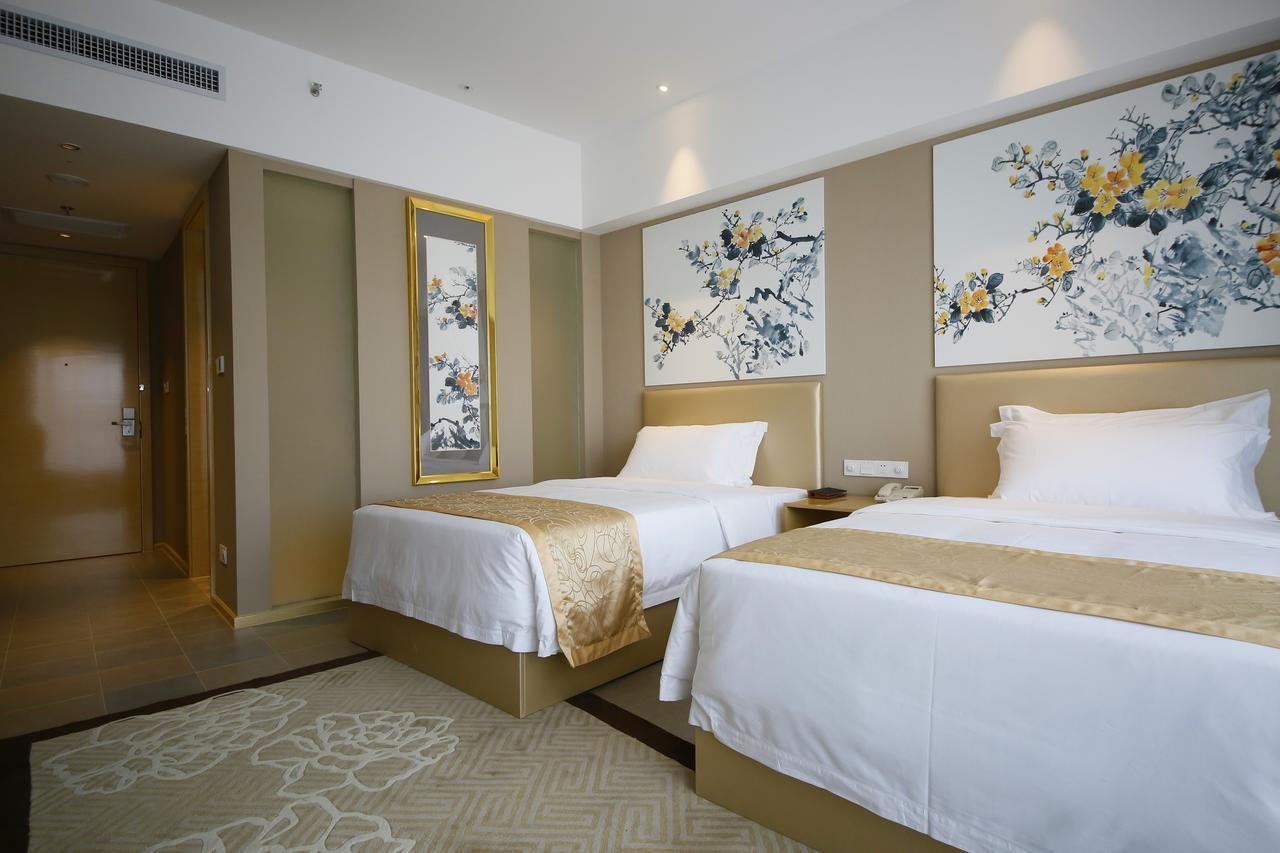 Howard Johnson Flower City Hotel Kunming Exteriör bild