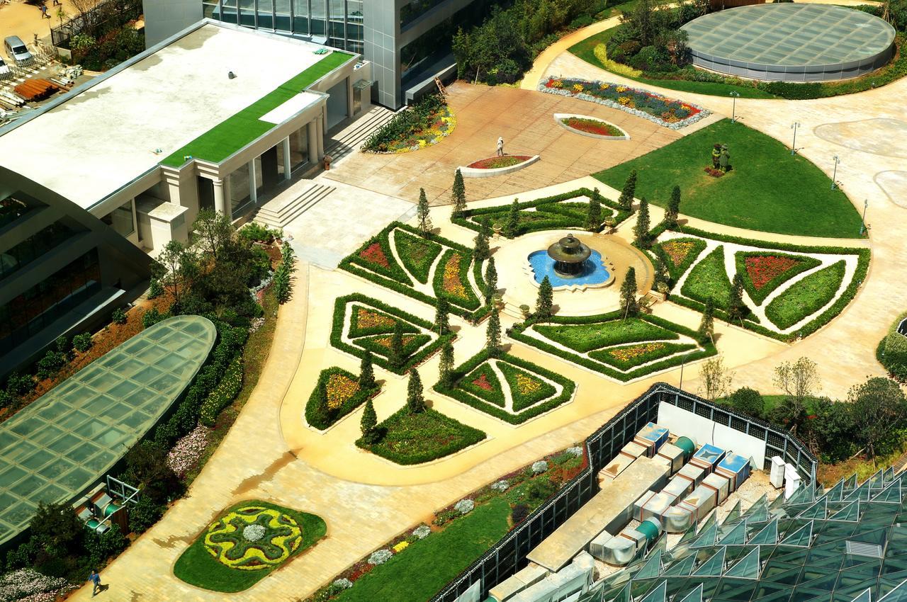 Howard Johnson Flower City Hotel Kunming Exteriör bild