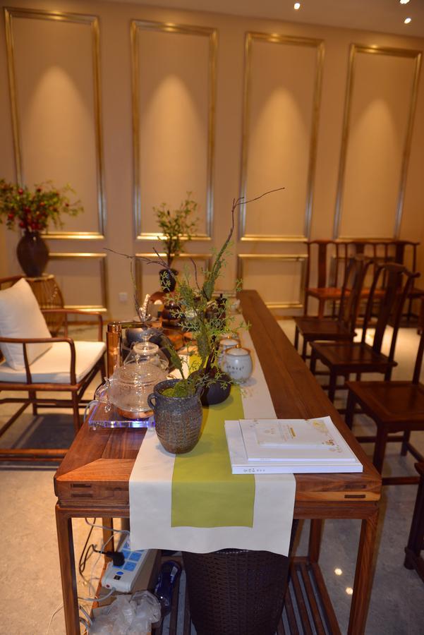 Howard Johnson Flower City Hotel Kunming Exteriör bild