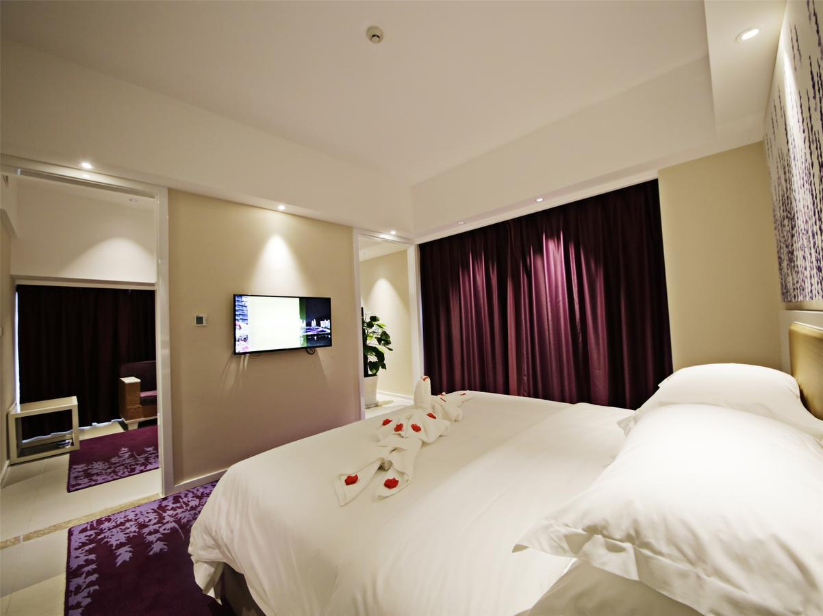 Howard Johnson Flower City Hotel Kunming Exteriör bild