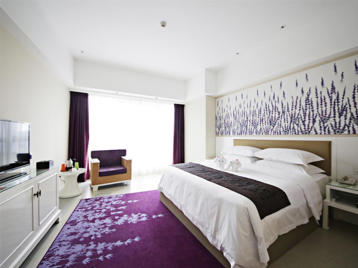 Howard Johnson Flower City Hotel Kunming Exteriör bild
