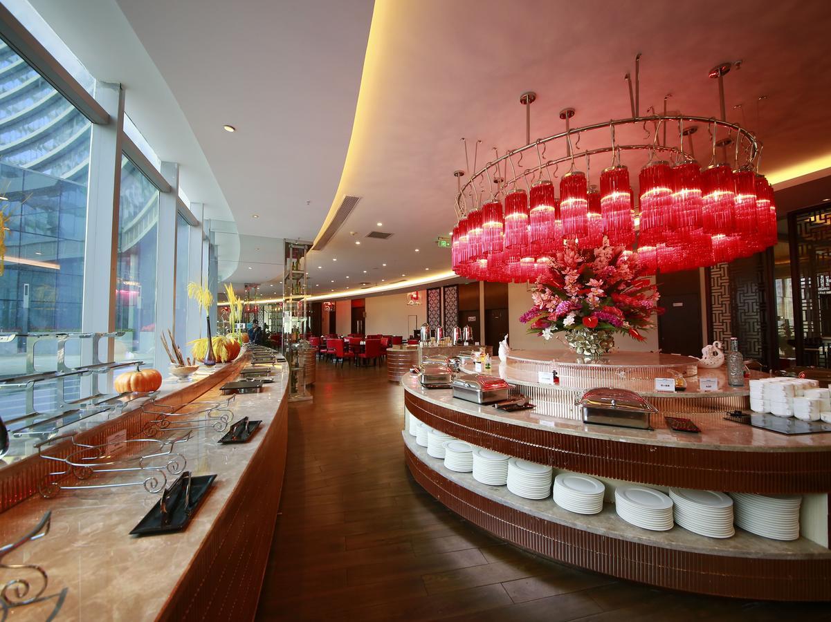 Howard Johnson Flower City Hotel Kunming Exteriör bild