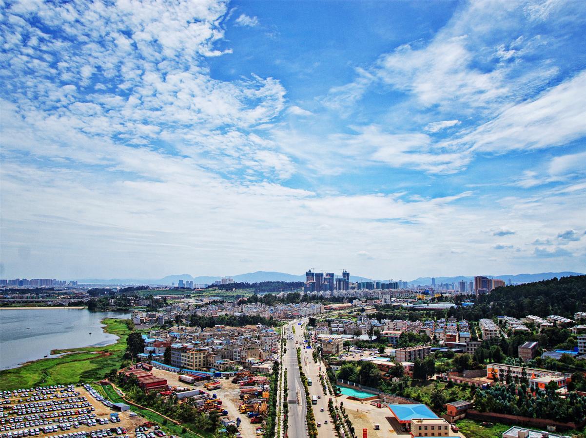 Howard Johnson Flower City Hotel Kunming Exteriör bild